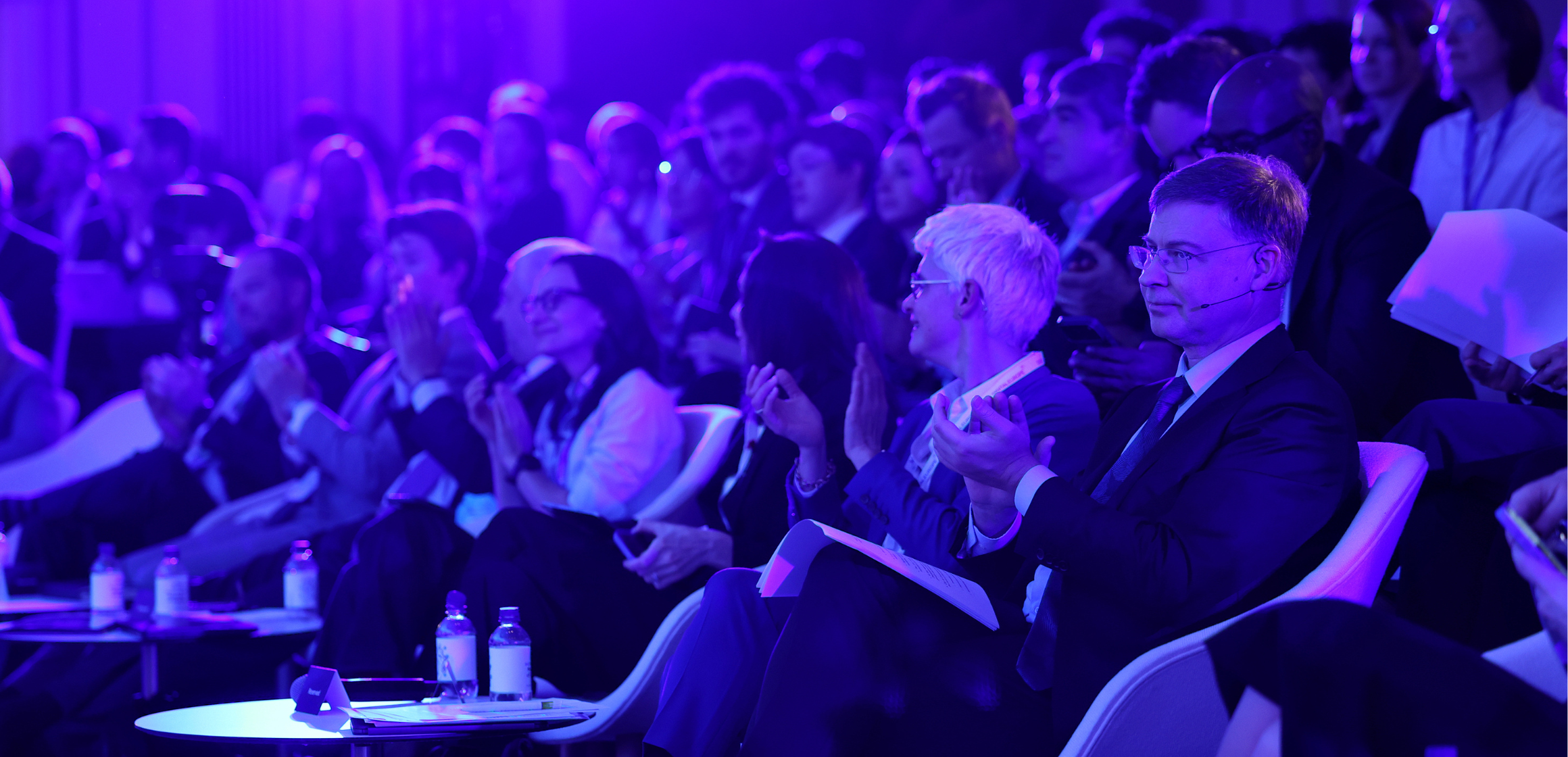 Masters of Digital audience featuring EU Commissioner Valdis Dombrovskis and Head of Strategy & Technology Relations of Siemens, Mirjam Storim